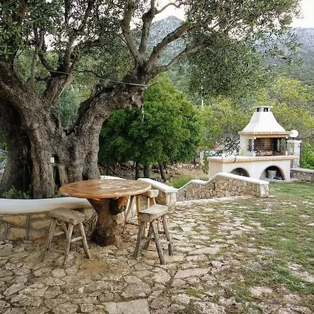 Mountain House With Breathtaking Sea View Πόρος
