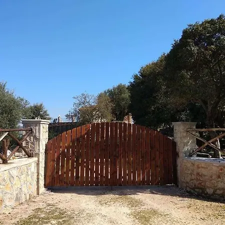 Mountain House With Breathtaking Sea View Hébergement de vacances *