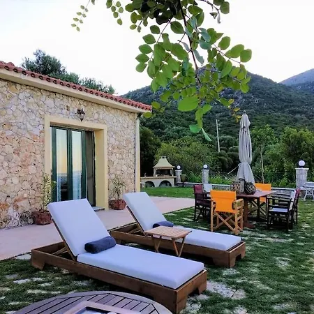 Mountain House With Breathtaking Sea View *