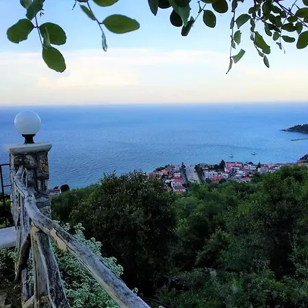 Mountain House With Breathtaking Sea View Ferienhaus *