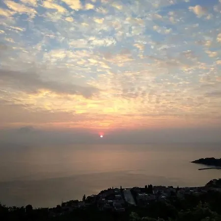 Feriehus Mountain House With Breathtaking Sea View *